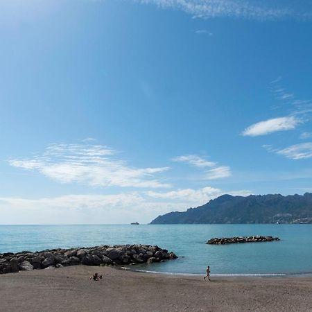 Dulce Mare Apartment Salerno Exterior photo