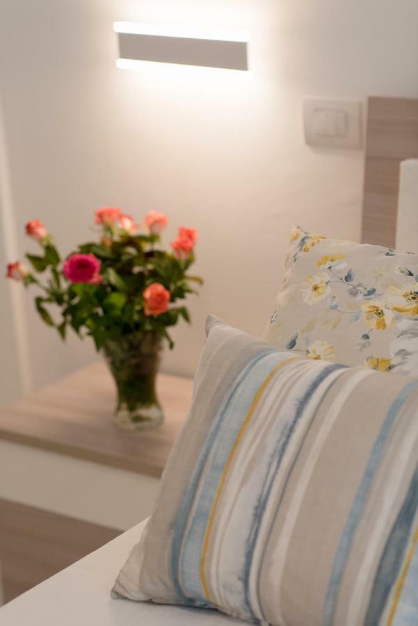 Dulce Mare Apartment Salerno Exterior photo