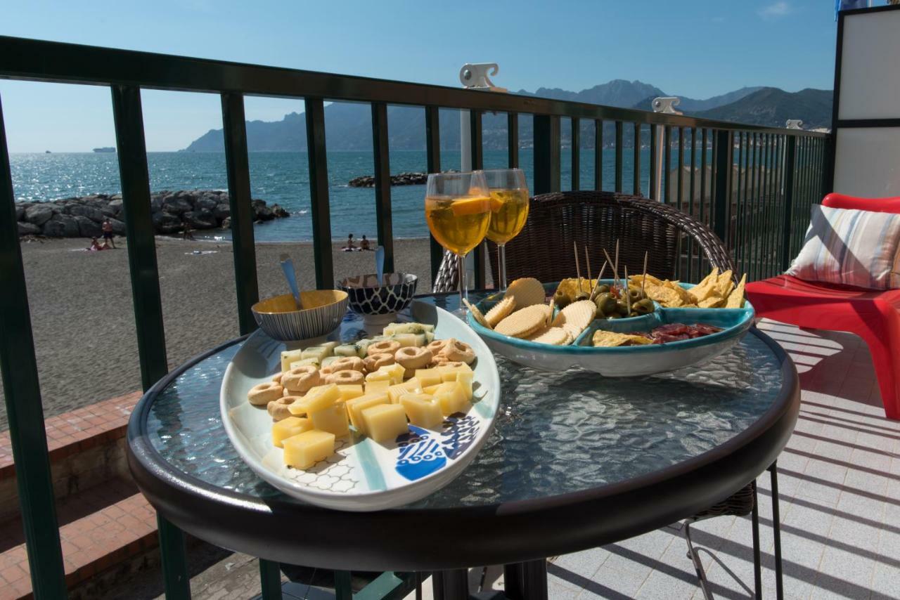 Dulce Mare Apartment Salerno Exterior photo