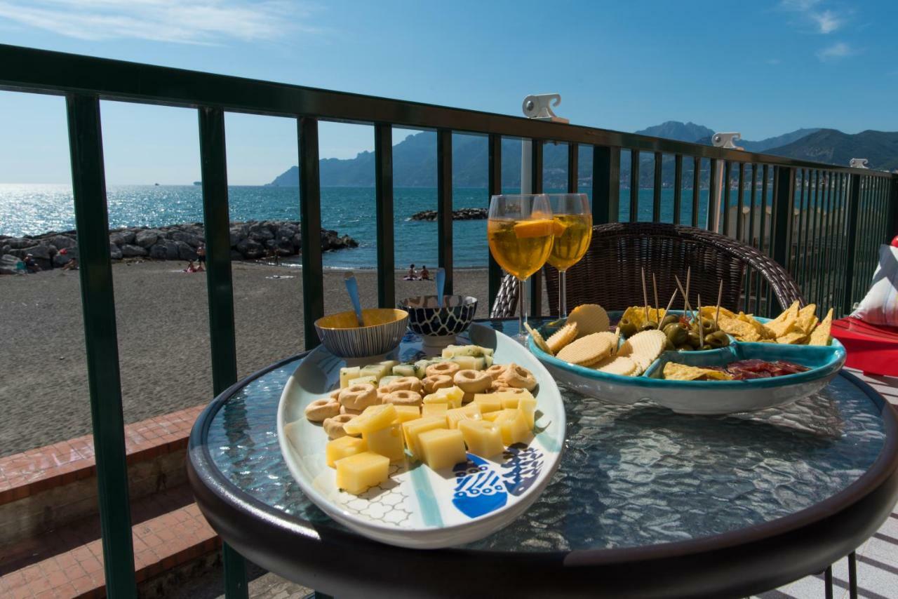 Dulce Mare Apartment Salerno Exterior photo